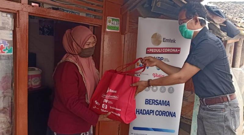 100 Paket Sembako & 200 Masker Kain Untuk Warga Sukabumi, Jawa Barat  