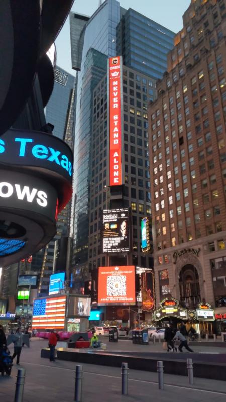 Maruli Tampubolon Kembali Wajahnya Terpampang di Times Square New York City