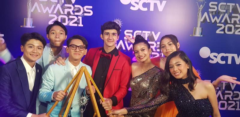 Sinetron “Dari Jendela SMP” Raih Penghargaan Sinetron Paling Ngetop SCTV Awards 2021 