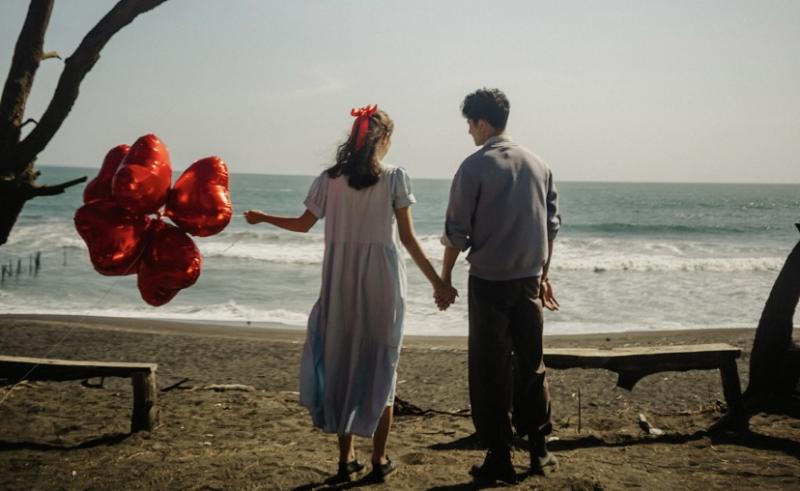 Abeliano Merilis “Love Me Like You Say You Do” , Dilengkapi Video  Musik Menunjukan Indahnya Pantai Di Jogja 