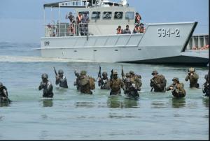 Latihan Pertahanan Pantai TNI AL Bersama US Navy dan USMC pada Latma CARAT 2024