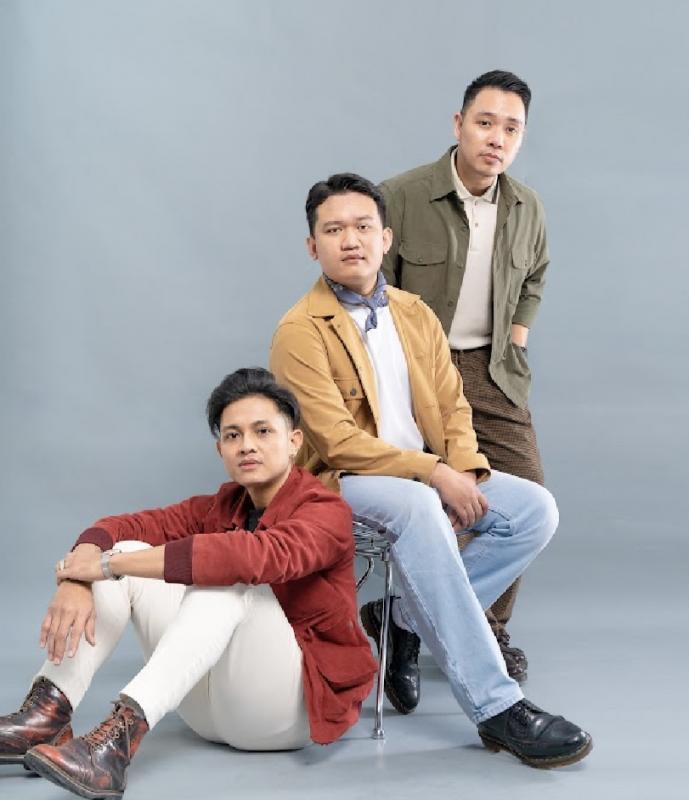 Band dengan 3 Vokalis Pria dan Genre R&B Menarik Perhatian di Bandung