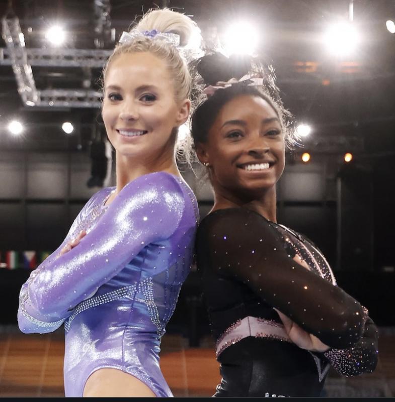  Simone Biles Menanggapi Kritik Mantan Rekan Timnya