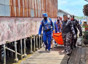  TNI AL dan Tim SAR Gabungan Berhasil Evakuasi Mayat di Perairan Pulau Cempedak