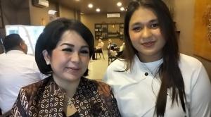 Joy Tobing dan Anjelia DOM Puji Kenyamanan dan Cita Rasa Greace Cafe & Resto di Kemang