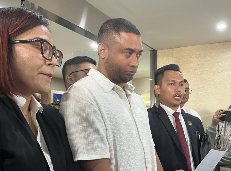 Rayen Pono Resmi Laporkan Ahmad Dhani ke Bareskrim Polri Terkait Dugaan Ujaran SARA 