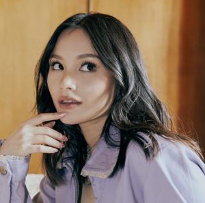 Adifa Rilis Mini Album Perdana, Ungkap Sisi Paling Personal Lewat “with love, Adifa”